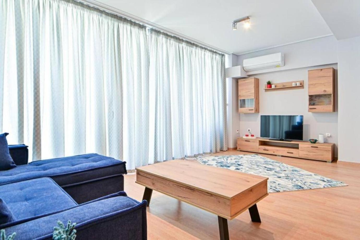 Cozy Apartment Located On Piraeus Port Area- Екстериор снимка