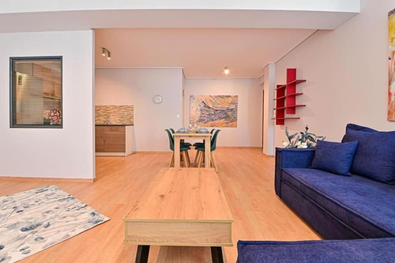 Cozy Apartment Located On Piraeus Port Area- Екстериор снимка