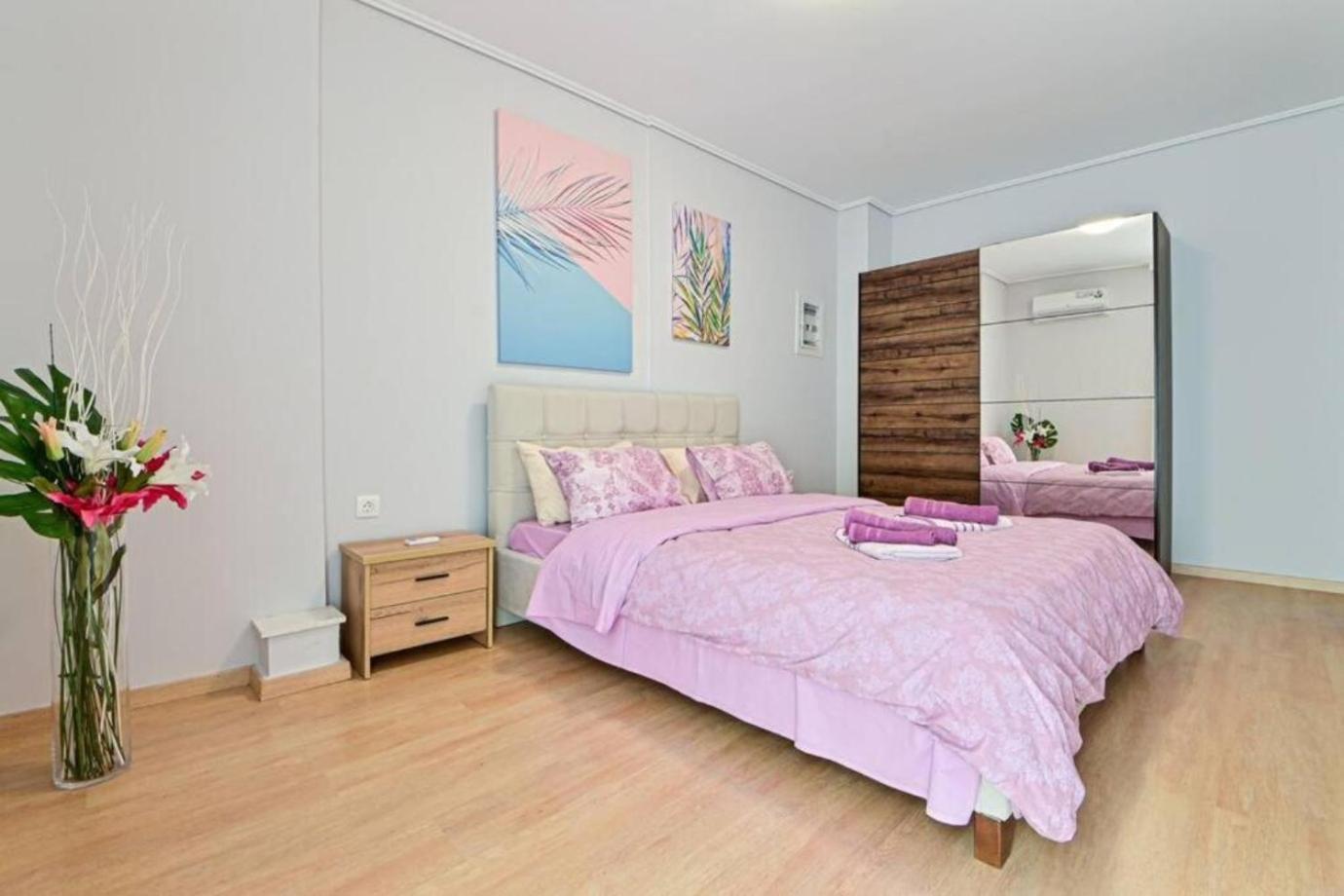 Cozy Apartment Located On Piraeus Port Area- Екстериор снимка