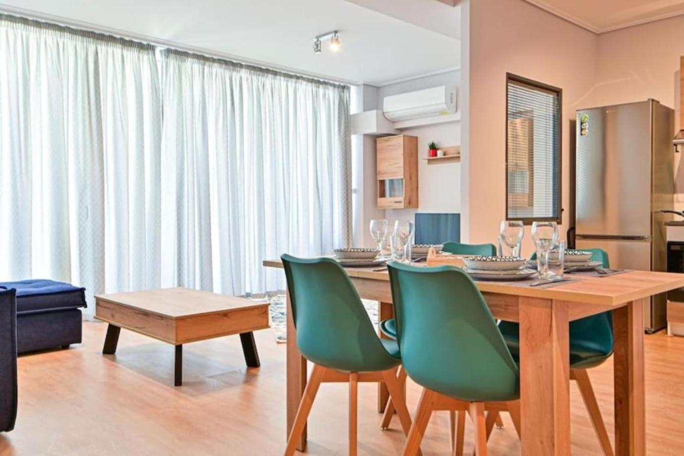 Cozy Apartment Located On Piraeus Port Area- Екстериор снимка